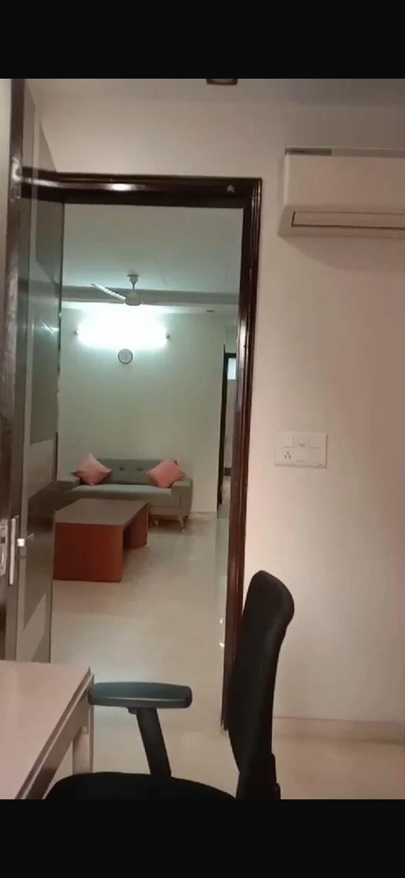 3Bhk Old Floor for sale in Pitampura