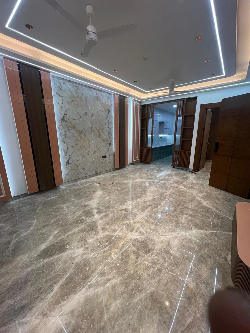 150GAJ 3Bhk Floor for sale in Shalimar Bagh