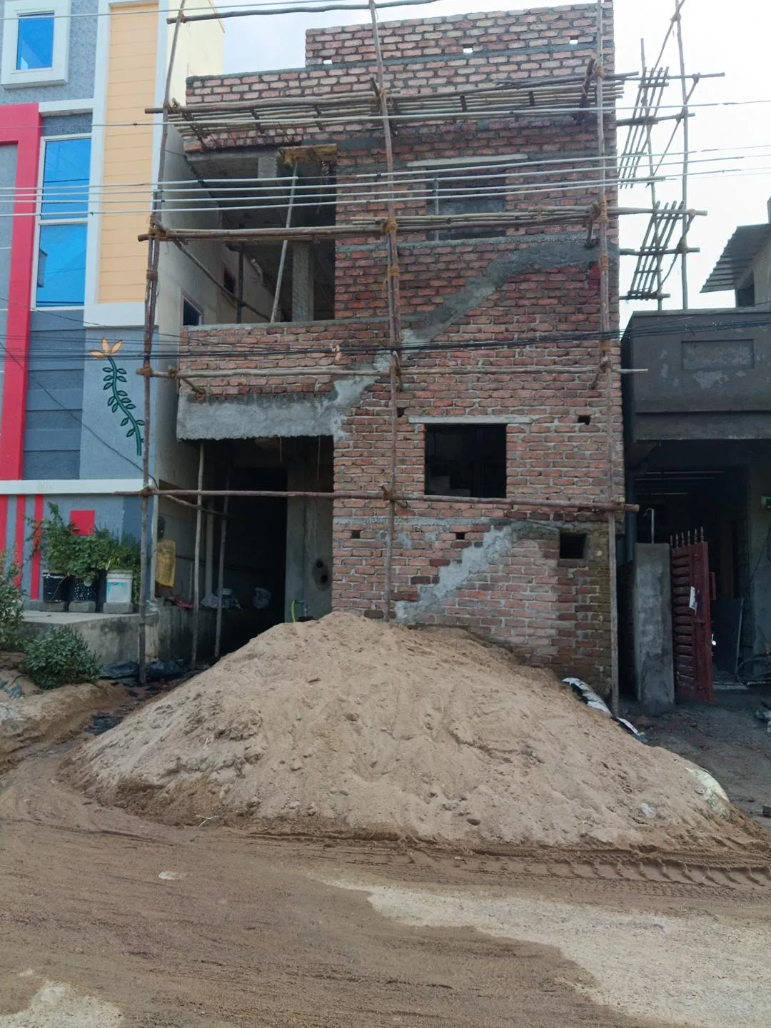 Independent House for sale in Isnapur, Hyderabad